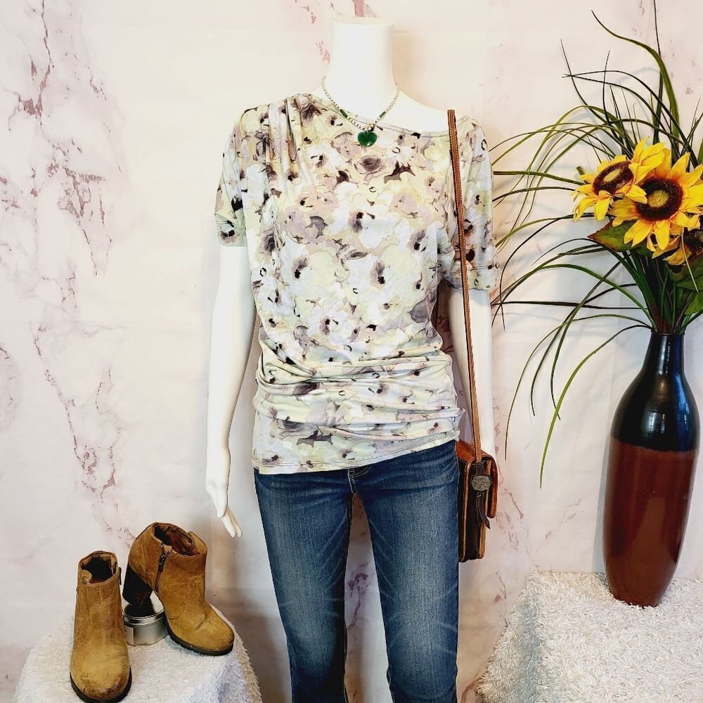 Anthropologie Deletta beautiful watercolor print one shoulder top